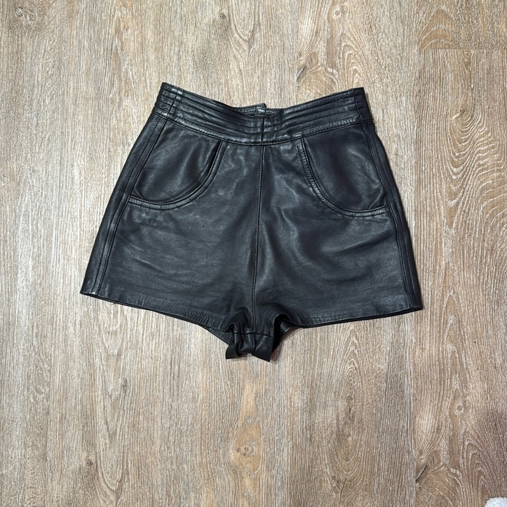 Real leather mini shorts 27